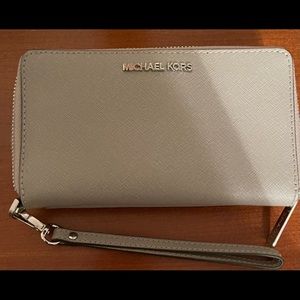 Michael Kors Wrislet